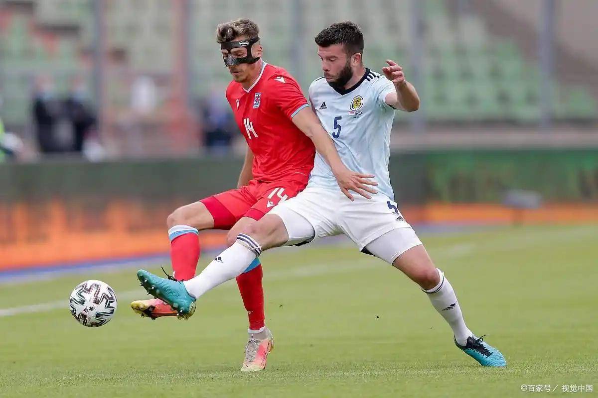 斗牛游戏-捷克队在比赛中击败斯洛伐克，取得胜利(捷克队和斯洛伐克队)